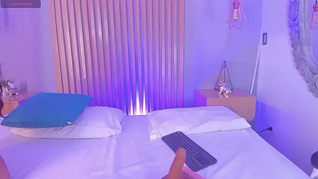 miia blaze online show from April 1, 2026, 11:44 am