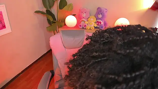 Snapshot of kehlannis_ chatting on February 28, 2026, 7:35 pm kehlannis online show from February 28, 2026, 7:35 pm