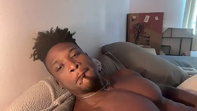 Snapshot of MrDaddyBlackNi9e chatting on December 1, 2025, 2:07 pm MrDaddyBlackNi9e online show from December 1, 2025, 2:07 pm