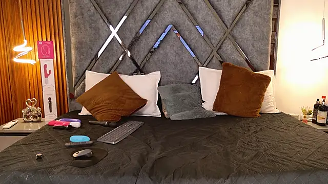 Snapshot of Dafne__Ruiz chatting on November 22, 2025, 9:41 am Dafne Ruiz online show from November 22, 2025, 9:41 am