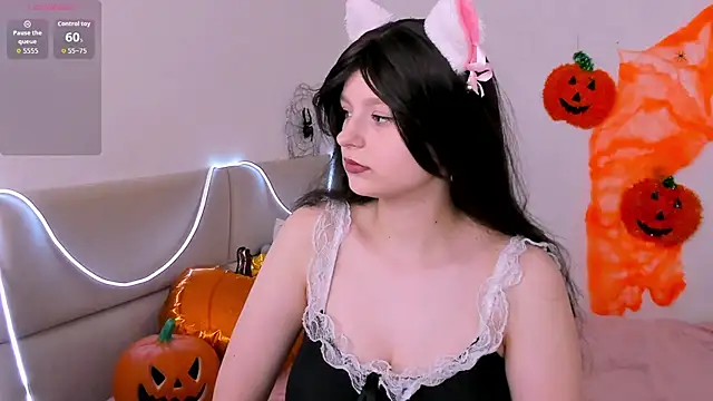 Snapshot of AishaAysitt chatting on November 2, 2025, 3:22 am AishaAysitt online show from November 2, 2025, 3:22 am