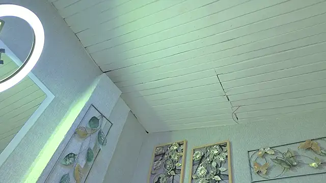 Snapshot of yliria010 chatting on September 23, 2025, 3:13 am yliria010 online show from September 23, 2025, 3:13 am