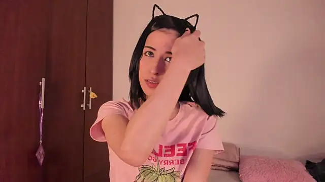 Snapshot of ScarlettRosetti chatting on November 3, 2025, 12:38 am ScarlettRosetti online show from November 3, 2025, 12:38 am