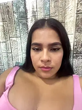 Snapshot of Valery_lux16 chatting on December 16, 2025, 8:35 pm Valery lux16 online show from December 16, 2025, 8:35 pm