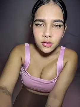 Valery lux16 online show from May 24, 2026, 12:32 am