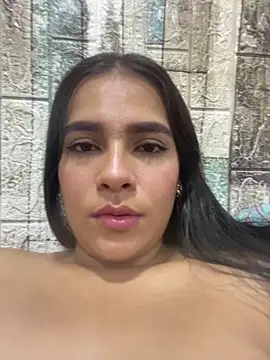 Snapshot of Valery_lux16 chatting on December 13, 2025, 8:37 pm Valery lux16 online show from December 13, 2025, 8:37 pm