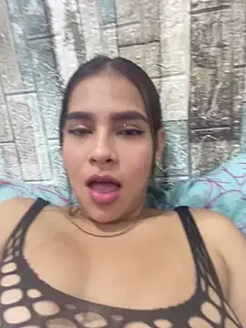 Snapshot of Valery_lux16 chatting on November 9, 2025, 3:27 pm Valery lux16 online show from November 9, 2025, 3:27 pm