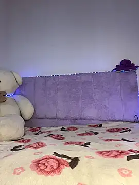 Snapshot of Linda_rouse chatting on February 6, 2026, 11:23 pm Linda rouse online show from February 6, 2026, 11:23 pm