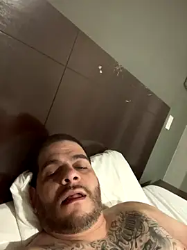 Snapshot of nowandthe chatting on October 12, 2025, 4:36 am nowandthe online show from October 12, 2025, 4:36 am