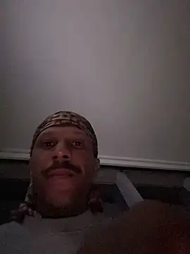 Snapshot of smuckle899 chatting on September 21, 2025, 5:34 am smuckle899 online show from September 21, 2025, 5:34 am