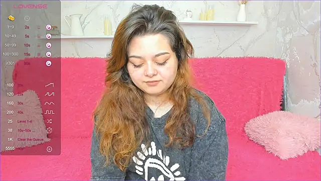 Snapshot of NinelCroft chatting on October 5, 2025, 3:08 am NinelCroft online show from October 5, 2025, 3:08 am