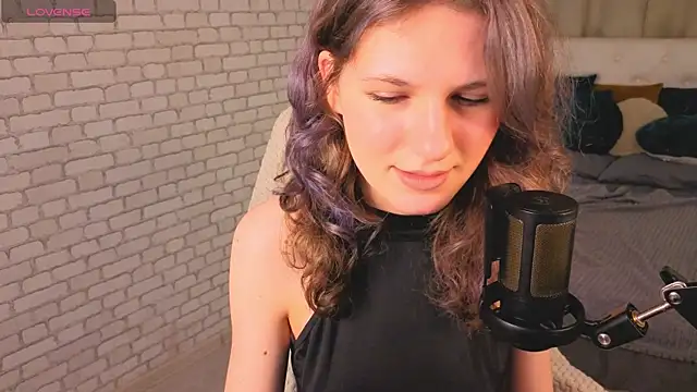 CipherellaFure online show from December 4, 2025, 12:37 pm