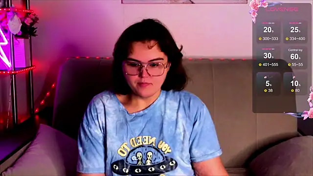 Snapshot of chatting on October 30, 2025, 4:11 am online show from October 30, 2025, 4:11 am