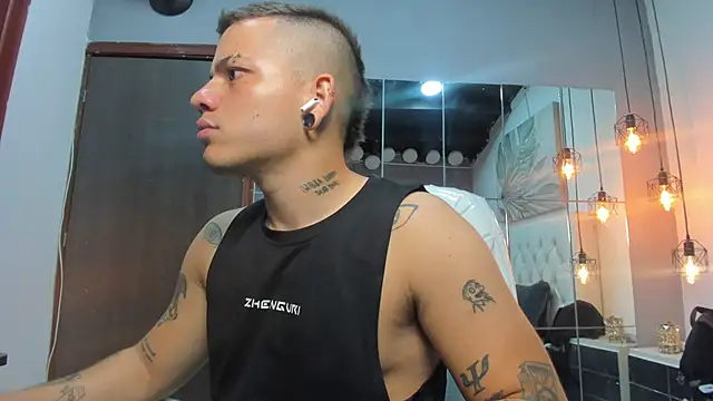 Snapshot of wildthor26 chatting on February 14, 2026, 4:45 am wildthor26 online show from February 14, 2026, 4:45 am