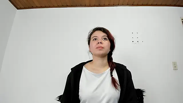 Valen tina online show from October 11, 2025, 12:17 pm