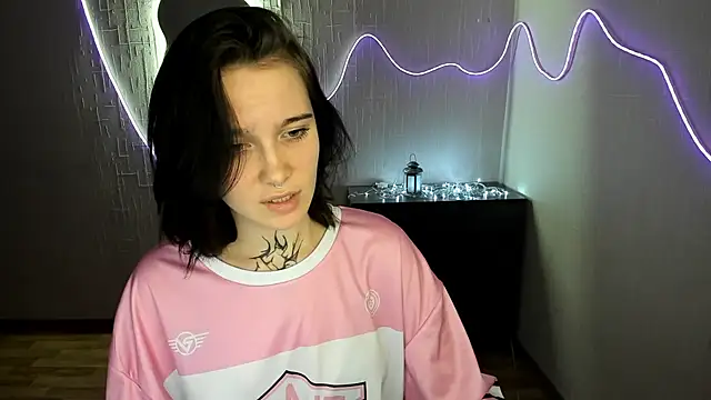 Snapshot of Elastikisss chatting on February 24, 2026, 7:48 pm Elastikisss online show from February 24, 2026, 7:48 pm