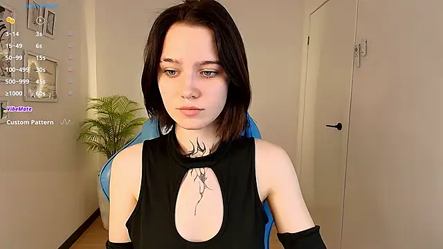 Snapshot of Elastikisss chatting on November 24, 2025, 1:49 am Elastikisss online show from November 24, 2025, 1:49 am