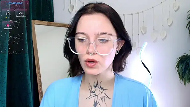 Snapshot of Elastikisss chatting on November 13, 2025, 2:37 am Elastikisss online show from November 13, 2025, 2:37 am