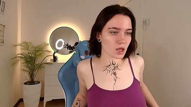 Snapshot of Elastikisss chatting on November 8, 2025, 2:15 am Elastikisss online show from November 8, 2025, 2:15 am