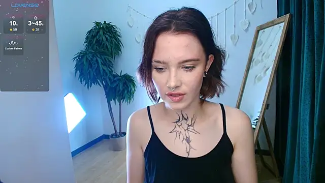 Snapshot of Elastikisss chatting on October 23, 2025, 2:21 am Elastikisss online show from October 23, 2025, 2:21 am