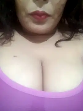 Snapshot of Mona-66 chatting on November 15, 2025, 9:52 pm Mona-66 online show from November 15, 2025, 9:52 pm