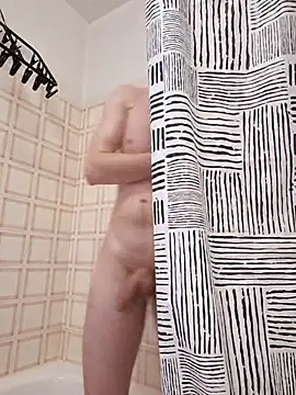 nymphomaniecouple online show from June 3, 2026, 1:56 pm