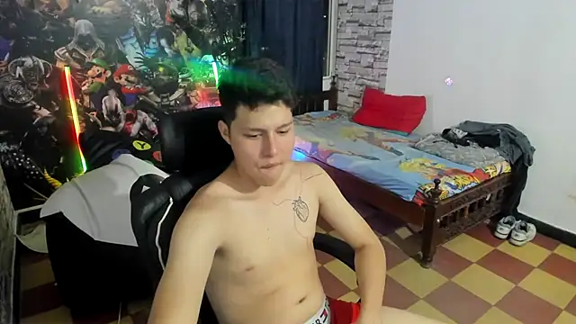 Snapshot of daniel_leon chatting on November 16, 2025, 1:10 am daniel leon online show from November 16, 2025, 1:10 am