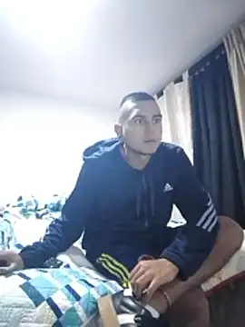 Carlandelli1 online show from February 10, 2026, 2:43 am