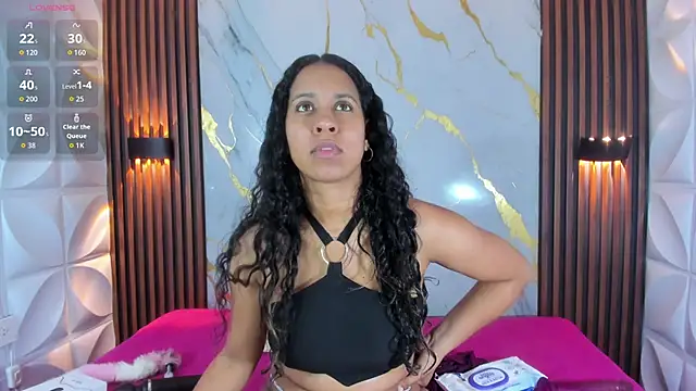 Snapshot of Taira_Bms chatting on December 18, 2025, 3:55 am Taira Bms online show from December 18, 2025, 3:55 am