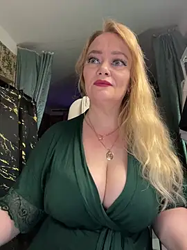 Sweet-blonde online show from May 13, 2026, 9:22 pm