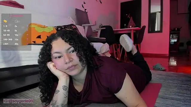 Chubby Licius online show from October 26, 2025, 12:33 am