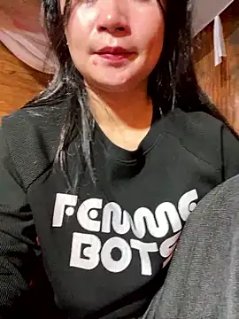 violet-00 online show from January 12, 2026, 3:57 am