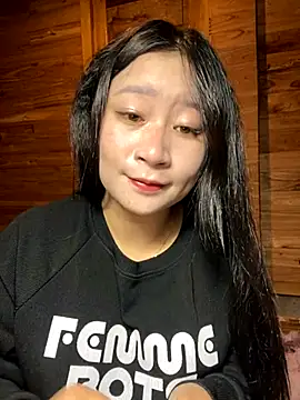 Snapshot of violet-00 chatting on November 23, 2025, 1:37 am violet-00 online show from November 23, 2025, 1:37 am