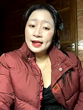 Snapshot of violet-00 chatting on November 27, 2025, 1:50 am violet-00 online show from November 27, 2025, 1:50 am