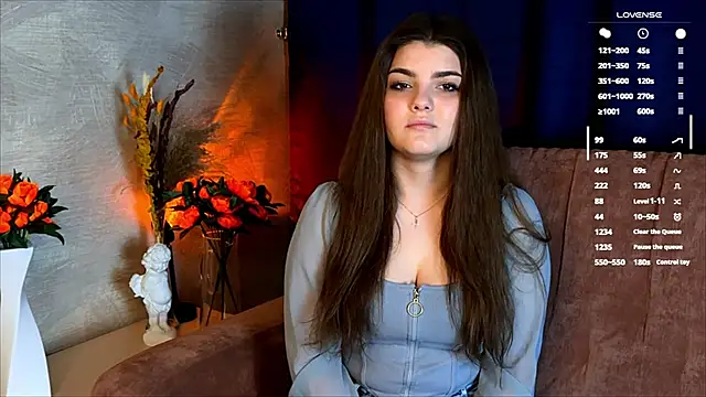 StephanieeMiller online show from November 6, 2025, 10:36 pm