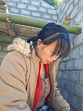 Snapshot of helenzz chatting on November 29, 2025, 5:40 am helenzz online show from November 29, 2025, 5:40 am