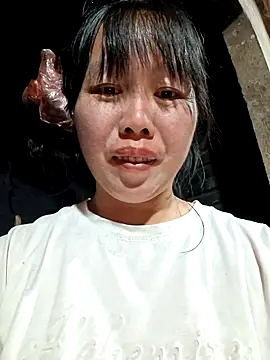 Snapshot of helenzz chatting on November 30, 2025, 12:17 pm helenzz online show from November 30, 2025, 12:17 pm