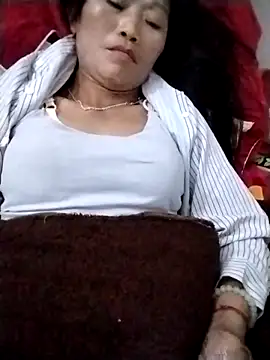 Snapshot of abigail-00 chatting on November 14, 2025, 9:29 pm abigail-00 online show from November 14, 2025, 9:29 pm