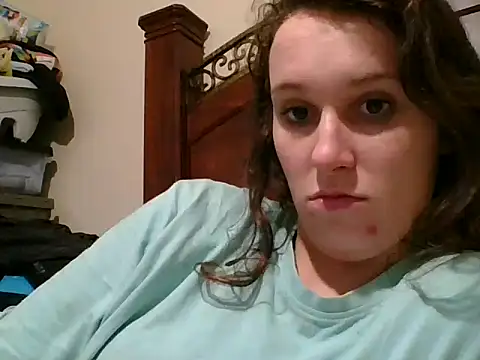 brunettebabexo3 online show from January 7, 2026, 8:58 pm