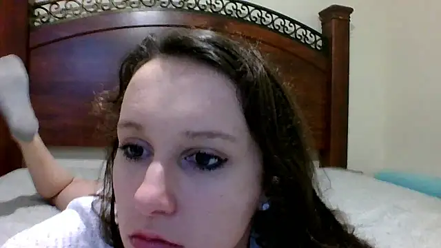 brunettebabexo3 online show from January 12, 2026, 8:15 pm