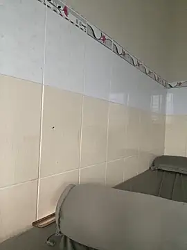 Snapshot of Linh247380 chatting on October 10, 2025, 3:40 am Linh247380 online show from October 10, 2025, 3:40 am