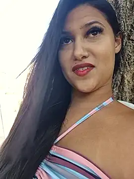 Snapshot of graziele00 chatting on May 6, 2026, 12:31 pm graziele00 online show from May 6, 2026, 12:31 pm