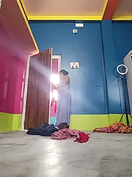 Snapshot of reya743 chatting on February 27, 2026, 8:58 am reya743 online show from February 27, 2026, 8:58 am