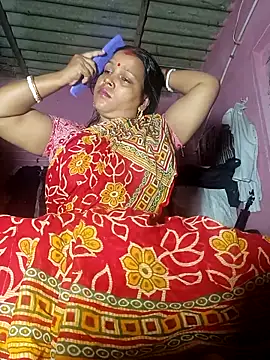 Snapshot of reya743 chatting on November 1, 2025, 10:58 pm reya743 online show from November 1, 2025, 10:58 pm