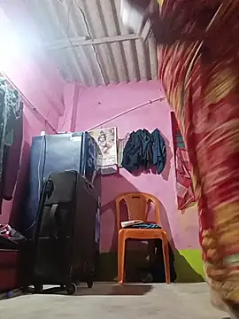 Snapshot of reya743 chatting on November 14, 2025, 12:36 am reya743 online show from November 14, 2025, 12:36 am