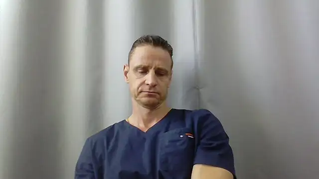 Snapshot of Freeze_Fire chatting on July 17, 2026, 8:33 am Freeze Fire online show from July 17, 2026, 8:33 am