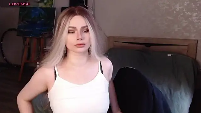 Snapshot of bbJ_one chatting on November 6, 2025, 8:29 am bbJ one online show from November 6, 2025, 8:29 am