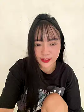 Snapshot of Be_xinh chatting on October 4, 2025, 6:04 am Be xinh online show from October 4, 2025, 6:04 am