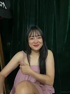 Snapshot of Be_xinh chatting on September 28, 2025, 4:25 pm Be xinh online show from September 28, 2025, 4:25 pm