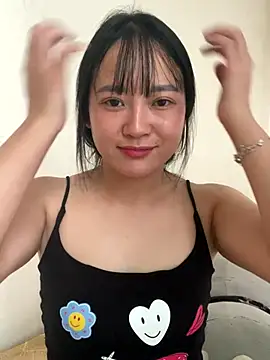 Snapshot of Be_xinh chatting on September 22, 2025, 9:37 am Be xinh online show from September 22, 2025, 9:37 am